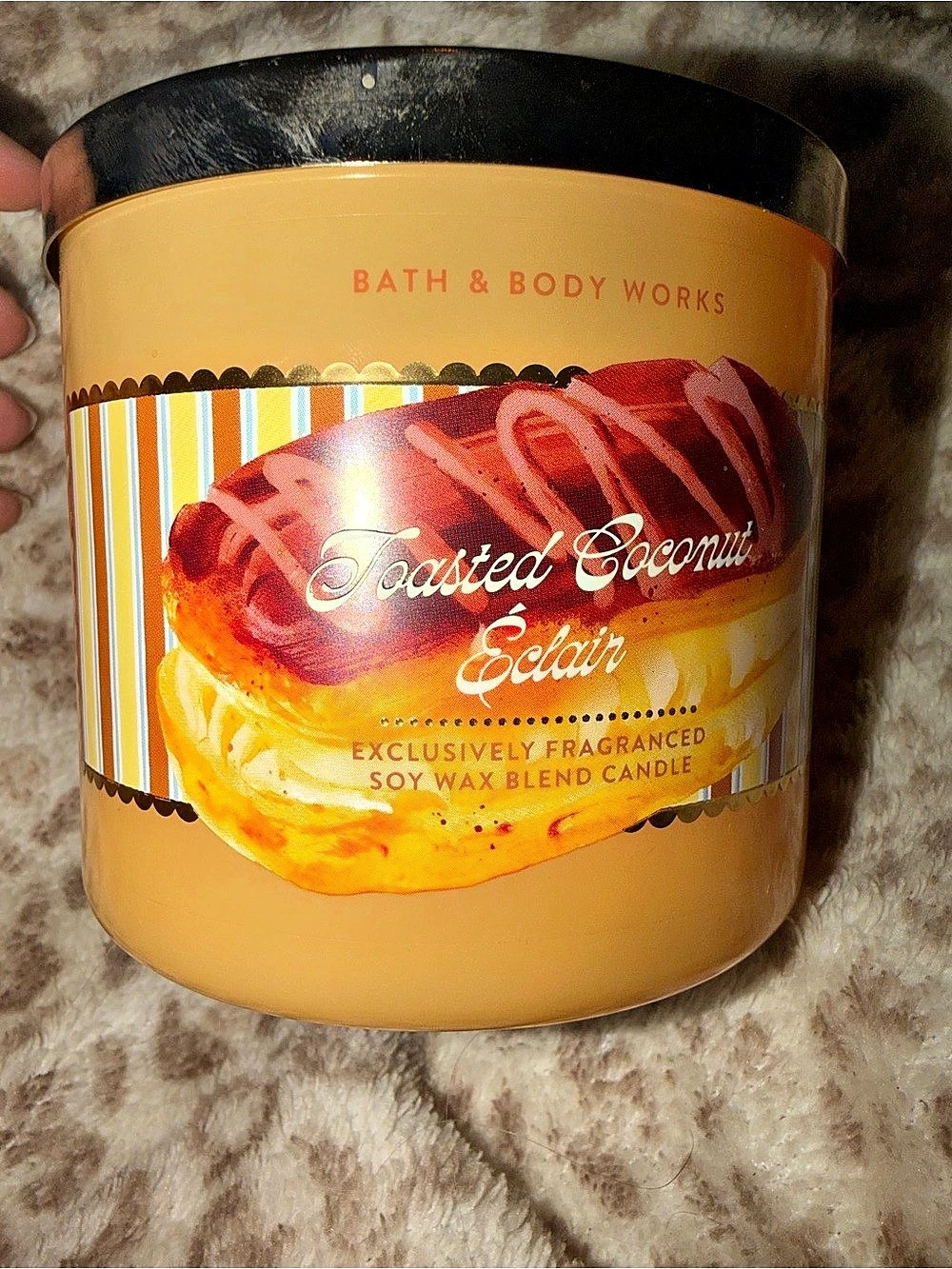 Bath & Body Works Toasted Coconut Eclair 3-Wick Candle NWT